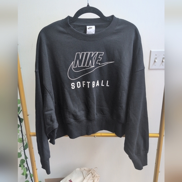 Nike Tops - Nike Women's Black Softball Hoodie Sz Small